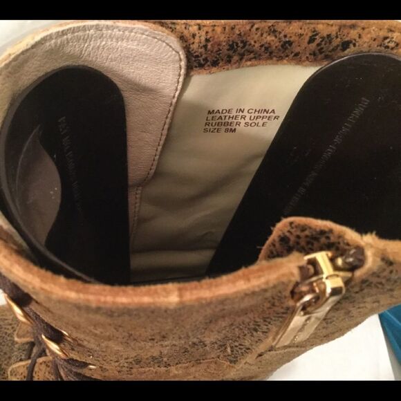 Michael Kors Speckled Leather Suede Lace up Wedge - Picture 13 of 13